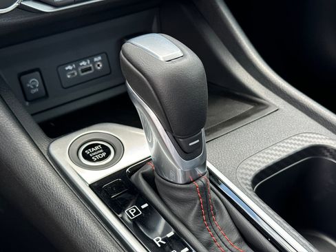 New 2025 Nissan Sentra SR w/ Midnight Edition image 30