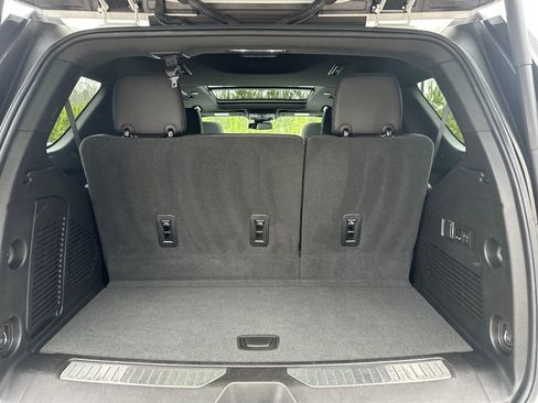 Used 2023 Chevrolet Tahoe Z71 w/ Luxury Package image 33