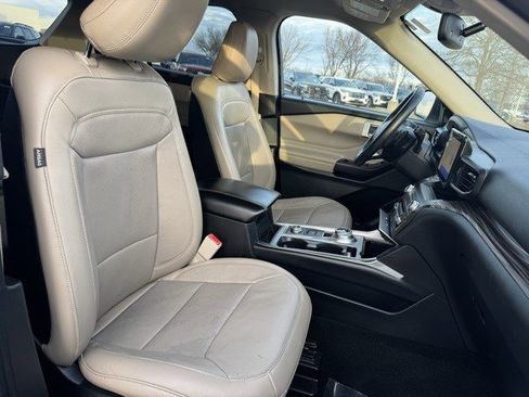 Used 2020 Ford Explorer Limited image 35