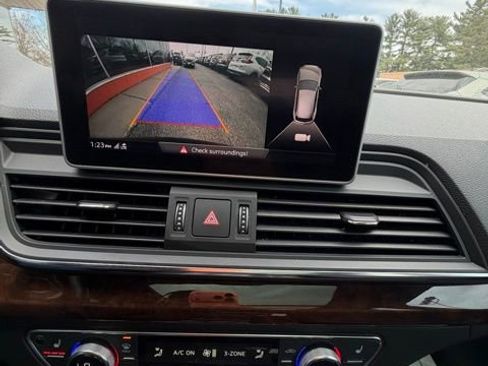 Used 2018 Audi Q5 2.0T Premium image 24