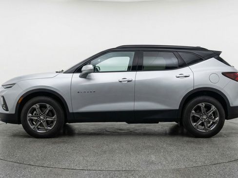 Used 2025 Chevrolet Blazer LT image 5