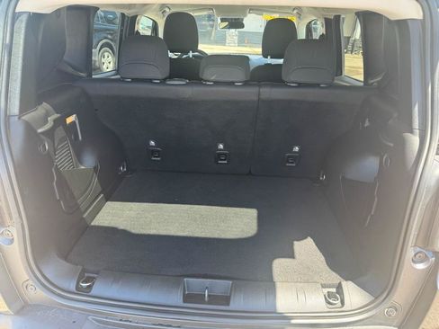 Used 2020 Jeep Renegade Sport w/ Sport Appearance Group FWD image 25