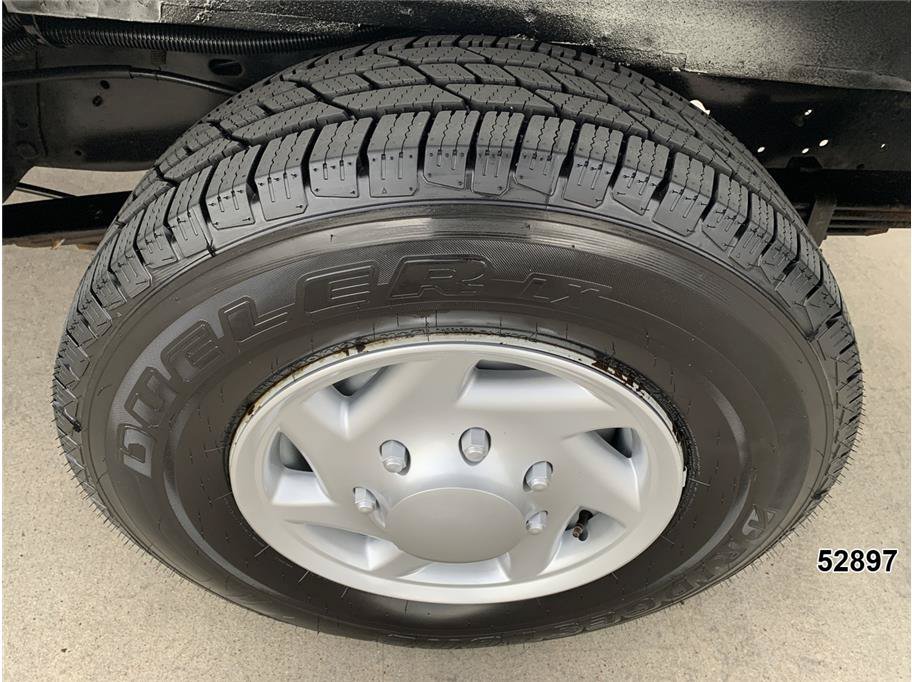Used 2014 Ford E-350 and Econoline 350 Super Duty RWD image 26