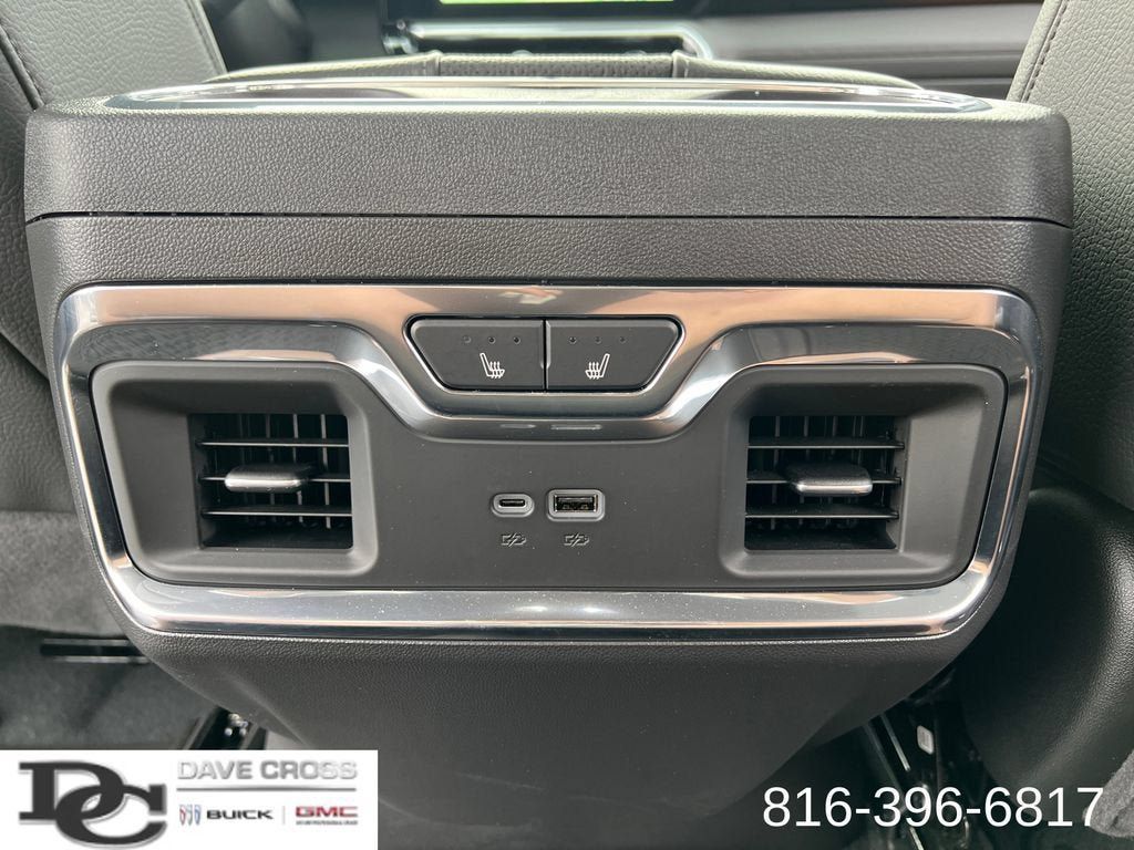 New 2026 GMC Sierra 1500 Denali w/ Denali Reserve Package AWD/4WD image 16