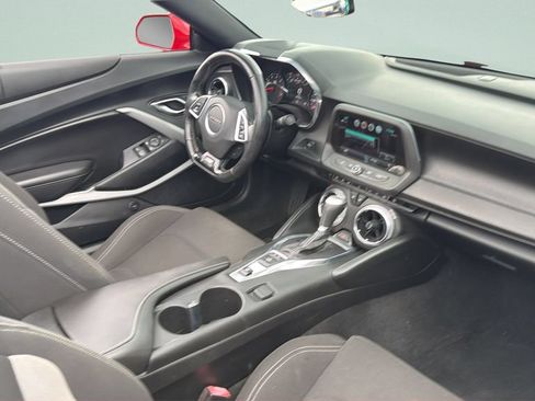 Used 2018 Chevrolet Camaro SS RWD image 32