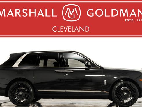 Used 2022 Rolls-Royce Cullinan image 1