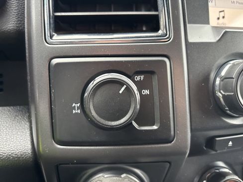 Used 2018 Ford F150 XLT w/ Equipment Group 302A Luxury image 25