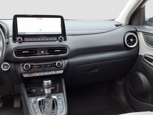 Used 2023 Hyundai Kona Limited image 9