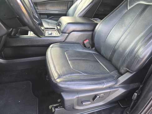 Used 2019 Ford Expedition Max Limited image 25