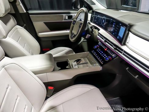 Used 2025 Hyundai Santa Fe Calligraphy image 33