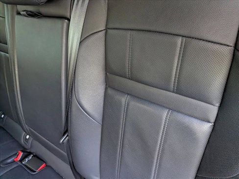 Used 2021 Land Rover Range Rover Evoque R-Dynamic SE image 14