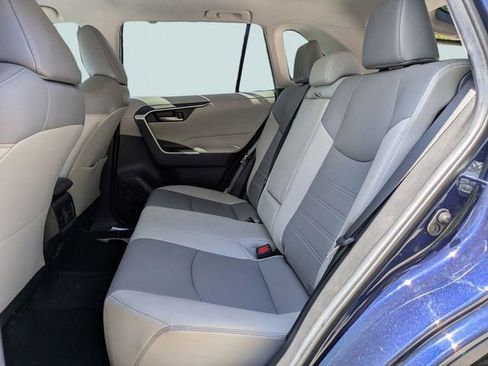 Used 2021 Toyota RAV4 XLE Premium FWD image 15