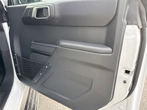 New 2025 Ford Bronco Outer Banks w/ Sasquatch Package image 15