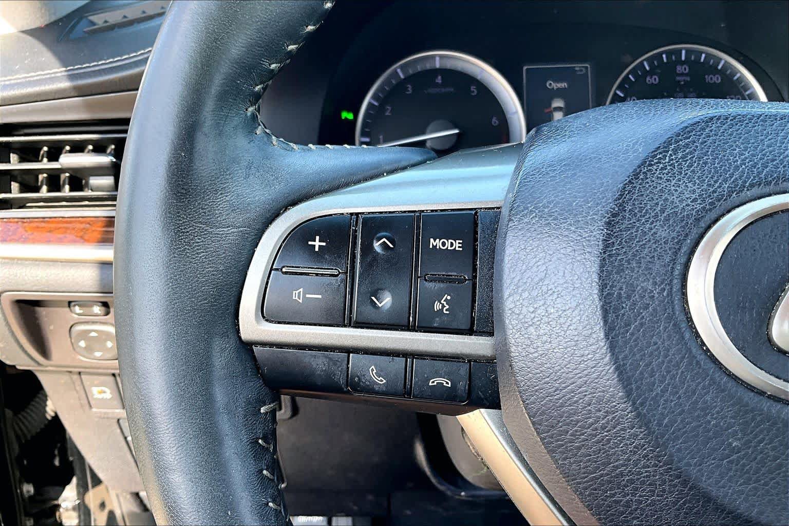 Used 2018 Lexus ES 350 w/ Luxury Package w/Wood Trim FWD image 21