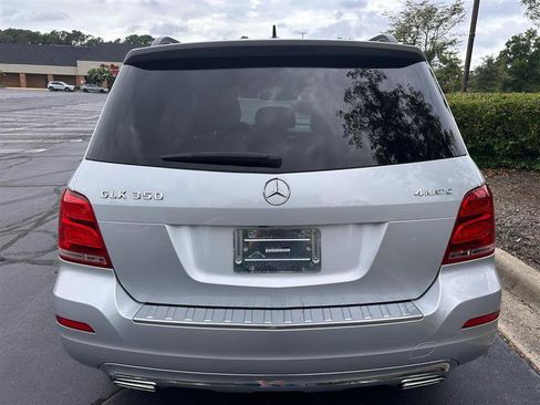 Used 2015 Mercedes-Benz GLK 350 4MATIC image 4