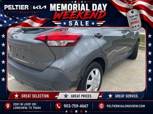 Used 2019 Nissan Kicks S FWD image 4