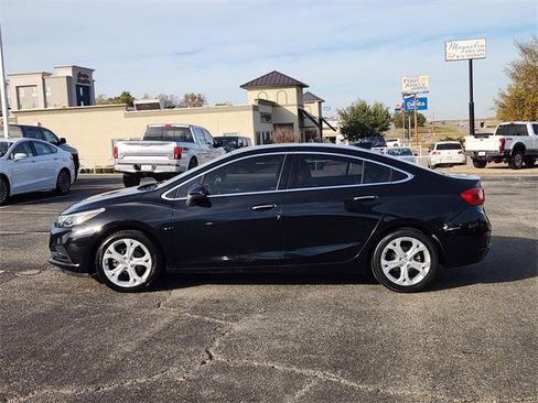 Used 2018 Chevrolet Cruze Premier w/ Enhanced Convenience Package image 4