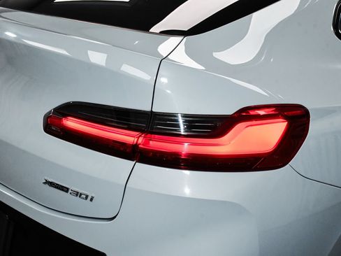 Used 2023 BMW X4 xDrive30i w/ M Sport Package AWD/4WD image 91