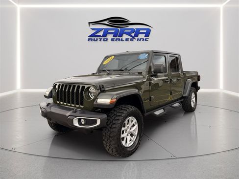 Used 2023 Jeep Gladiator Sport AWD/4WD image 3
