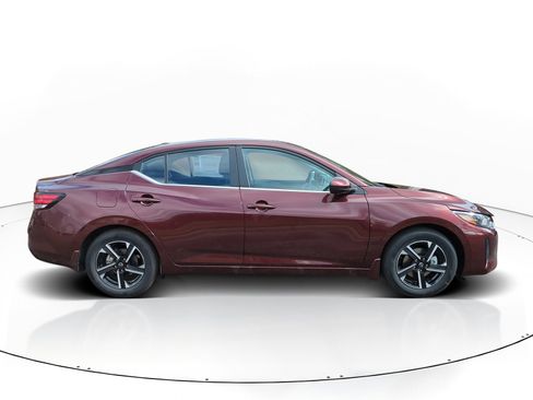 New 2025 Nissan Sentra SV image 3
