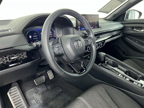 Used 2024 Honda Accord Sport image 34
