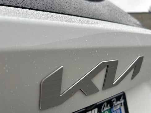 Used 2023 Kia Sorento SX Prestige w/ Panoramic Sunroof Package AWD/4WD image 33