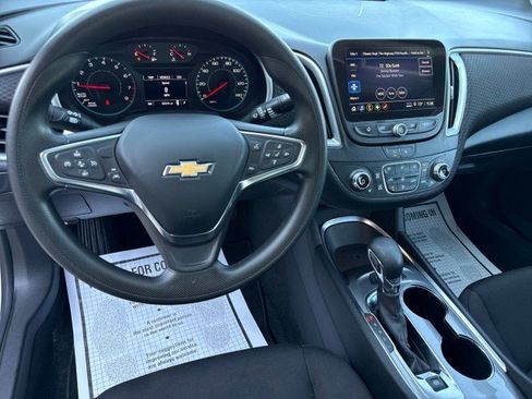 Used 2024 Chevrolet Malibu LT FWD image 17