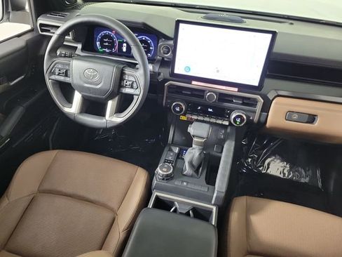 Used 2026 Toyota 4Runner Limited AWD/4WD image 15