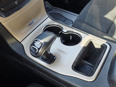 Used 2015 Jeep Grand Cherokee Laredo image 19