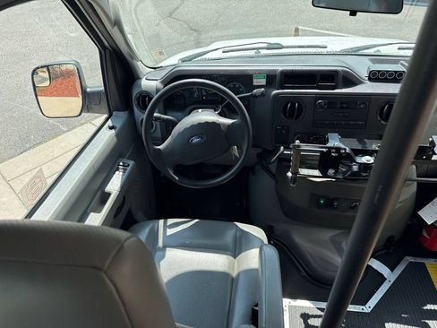 Used 2012 Ford E-350 and Econoline 350 Extended Super Duty w/ PWR Group RWD image 23