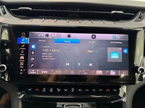 New 2026 Jeep Grand Cherokee L 4WD image 17