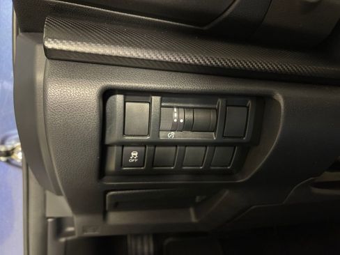 Used 2019 Subaru Crosstrek 2.0i Premium image 31