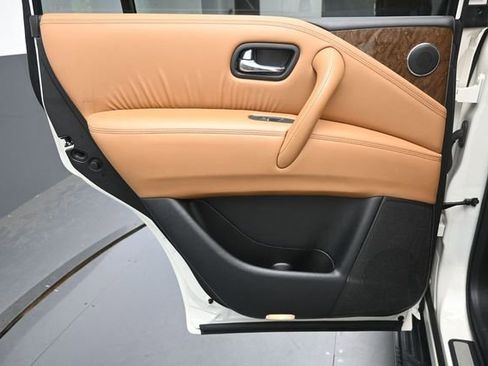 Used 2017 INFINITI QX80 Signature Edition RWD image 23