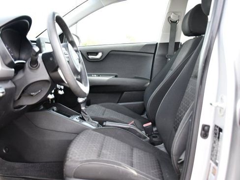 Used 2019 Kia Rio LX FWD image 11
