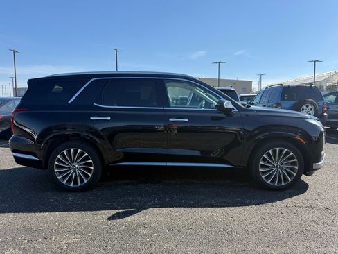 Used 2023 Hyundai Palisade Calligraphy w/ Cargo Package image 9