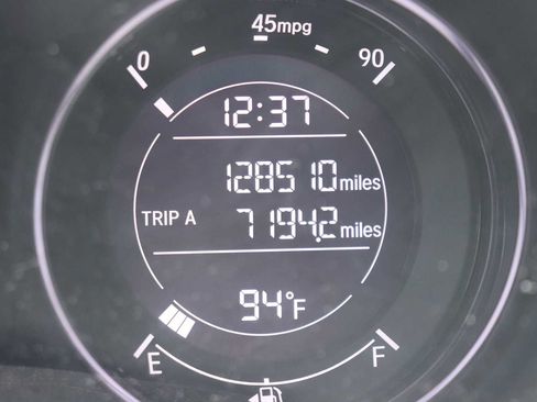 Used 2016 Honda HR-V LX image 11