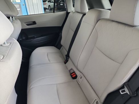 Used 2022 Toyota Corolla Cross LE FWD image 39