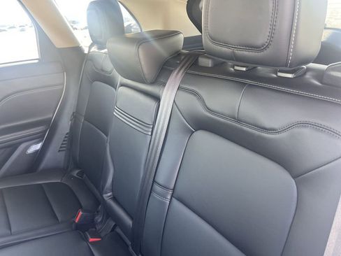 Used 2023 Lincoln Corsair Standard image 27