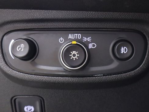 Used 2020 GMC Terrain SLT AWD/4WD image 10