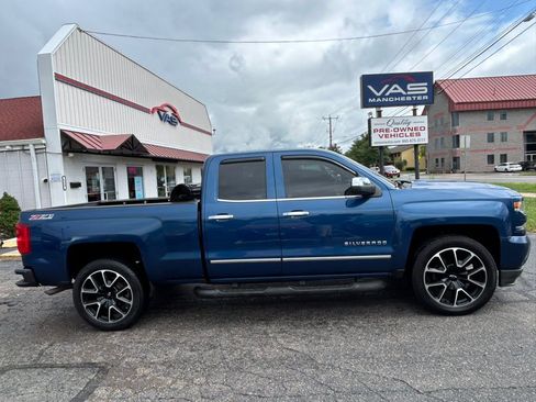 Used 2017 Chevrolet Silverado 1500 LTZ Z71 w/ LTZ Plus Package AWD/4WD image 4