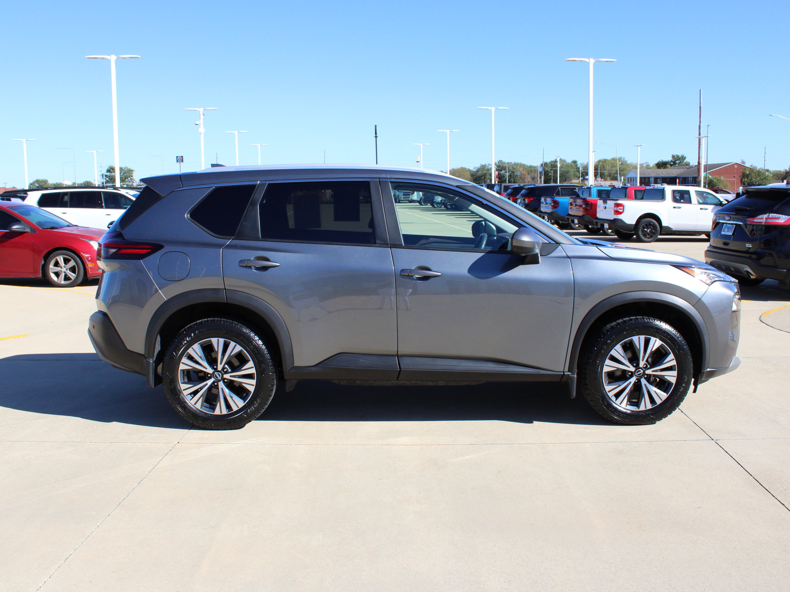 Used 2023 Nissan Rogue SV w/ SV Premium B Package AWD/4WD image 8