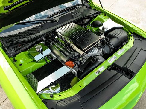 Used 2015 Dodge Challenger SRT Hellcat RWD image 43