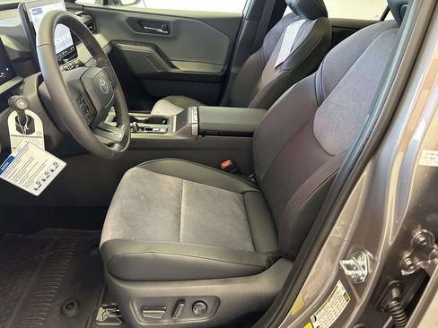 Used 2026 Toyota RAV4 XSE w/ Panoramic Sun Roof Package AWD/4WD image 15