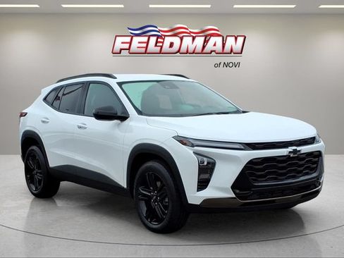 Used 2025 Chevrolet Trax ACTIV w/ Driver Confidence Package FWD image 8