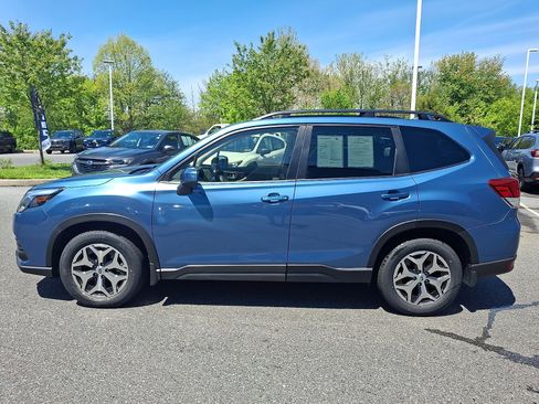 Certified 2023 Subaru Forester Premium AWD/4WD image 8
