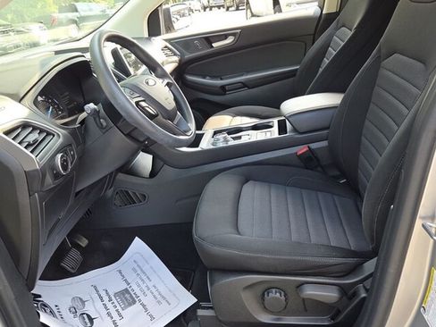 Used 2024 Ford Edge SE AWD/4WD image 6