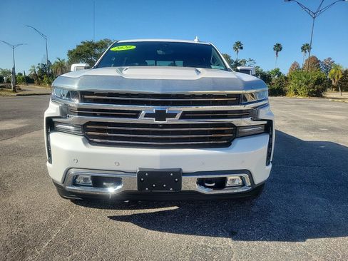 Used 2020 Chevrolet Silverado 1500 High Country w/ Technology Package image 4