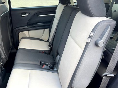 Used 2009 Dodge Journey SXT w/ Flexible Seating Group image 15