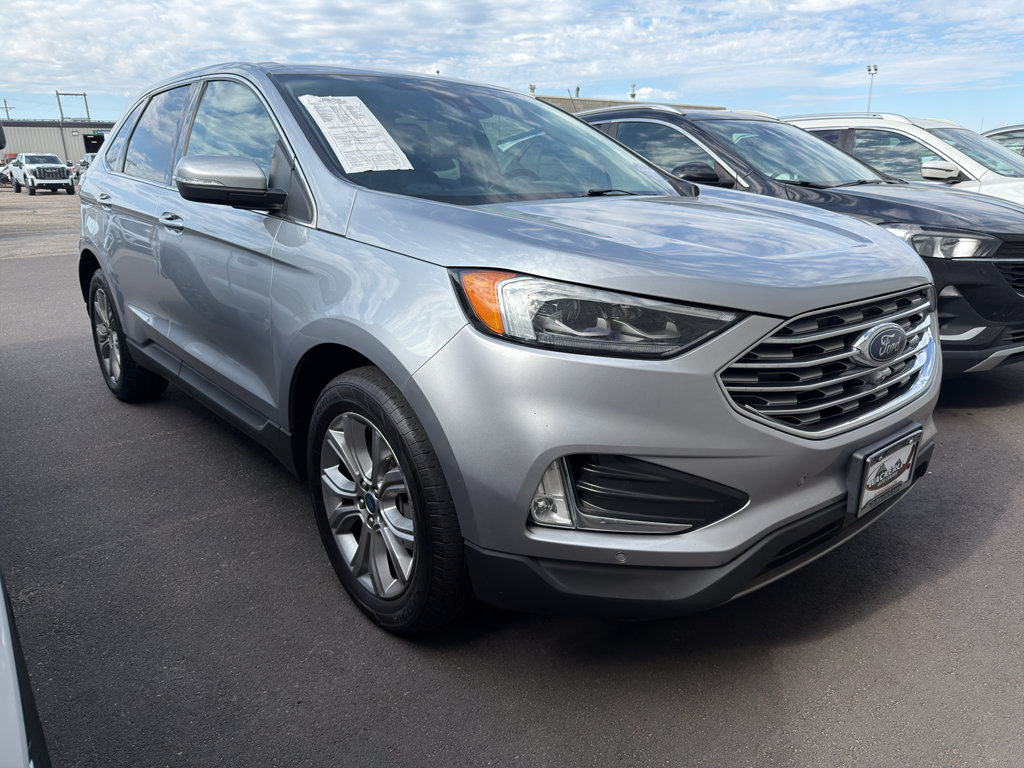 Used 2022 Ford Edge Titanium w/ Equipment Group 301A AWD/4WD image 4