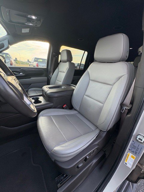 Used 2022 GMC Yukon XL SLT w/ SLT Luxury Package RWD image 13